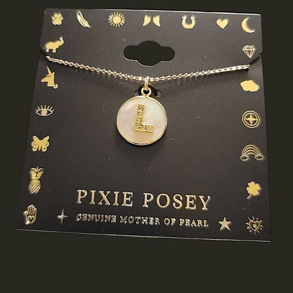 Pixie Posey "L" Intial Necklace - Picture 1 of 2